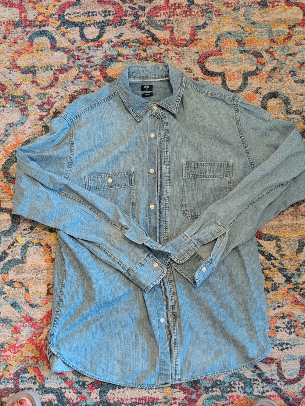 Men's XL Uniqlo Slim Fit Denim Shirt